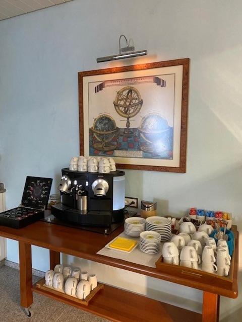 Holiday Hotel Yachtsport Resort Lago Maggiore Brissago Ngoại thất bức ảnh